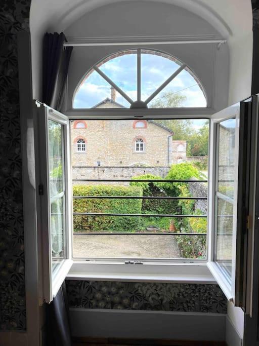 Charmante Maisonette A Arconnay Exterior photo